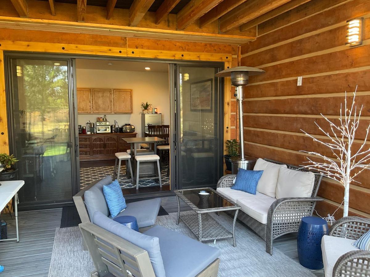 Beautiful Riverfront Near Mt Bachelor With Hot Tub Bend Exterior photo