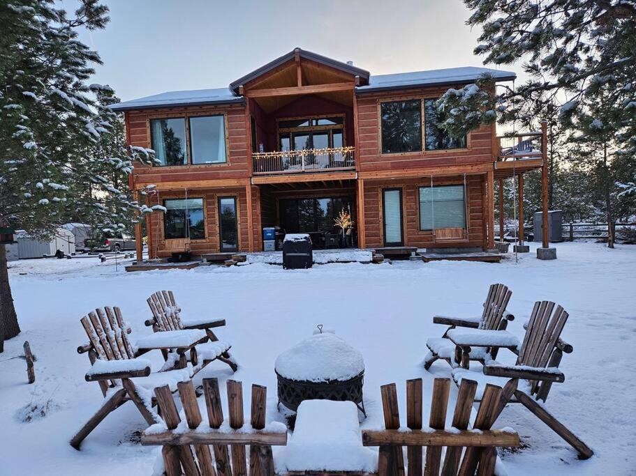 Beautiful Riverfront Near Mt Bachelor With Hot Tub Bend Exterior photo